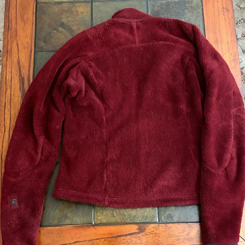 Patagonia Dark Red Women's Fleece - Picture 3 of 4